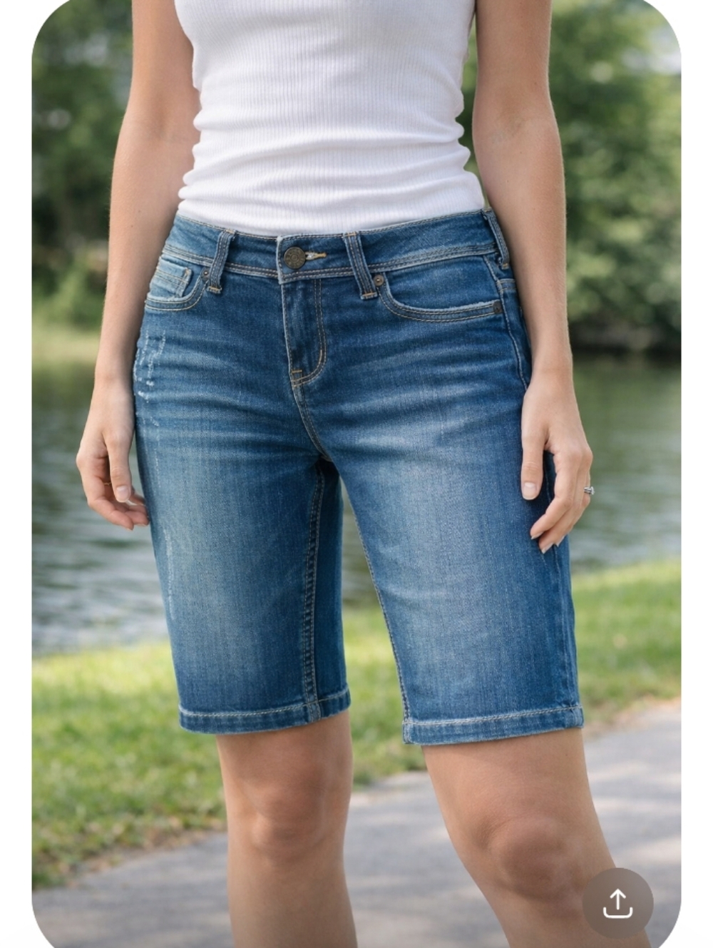 Denim Bermuda Shorts Women’s Size 11 Medium Wash Stretch Jean Shorts